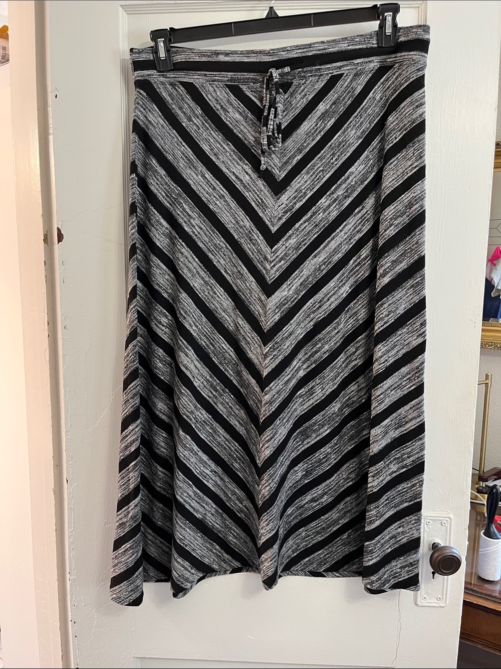 Roz & Ali Black and Gray Chevron Circle Skirt with Drawstring